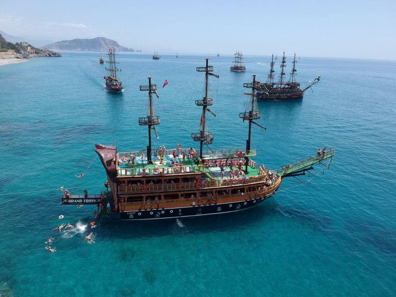 Otel Transferi Dahil Alanya Her Şey Dahil Korsan Tekne Turu
